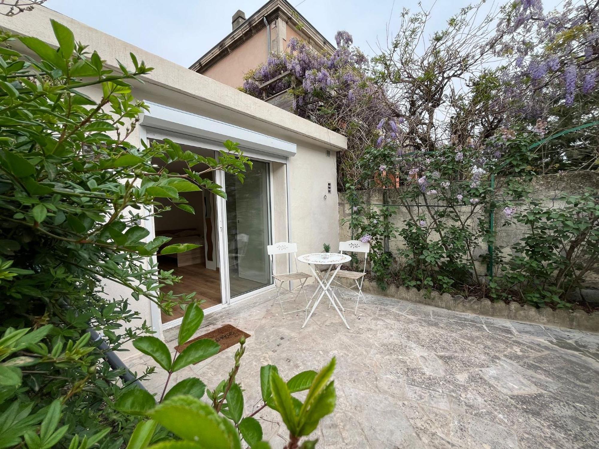 Studio Avec Clim Et Terrasse Proche Du Centre Ville D'Avignon Extérieur photo